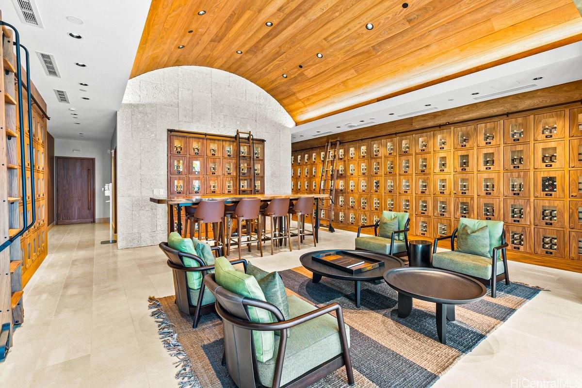 Victoria Place condo # 2200, Honolulu, Hawaii - photo 23 of 25