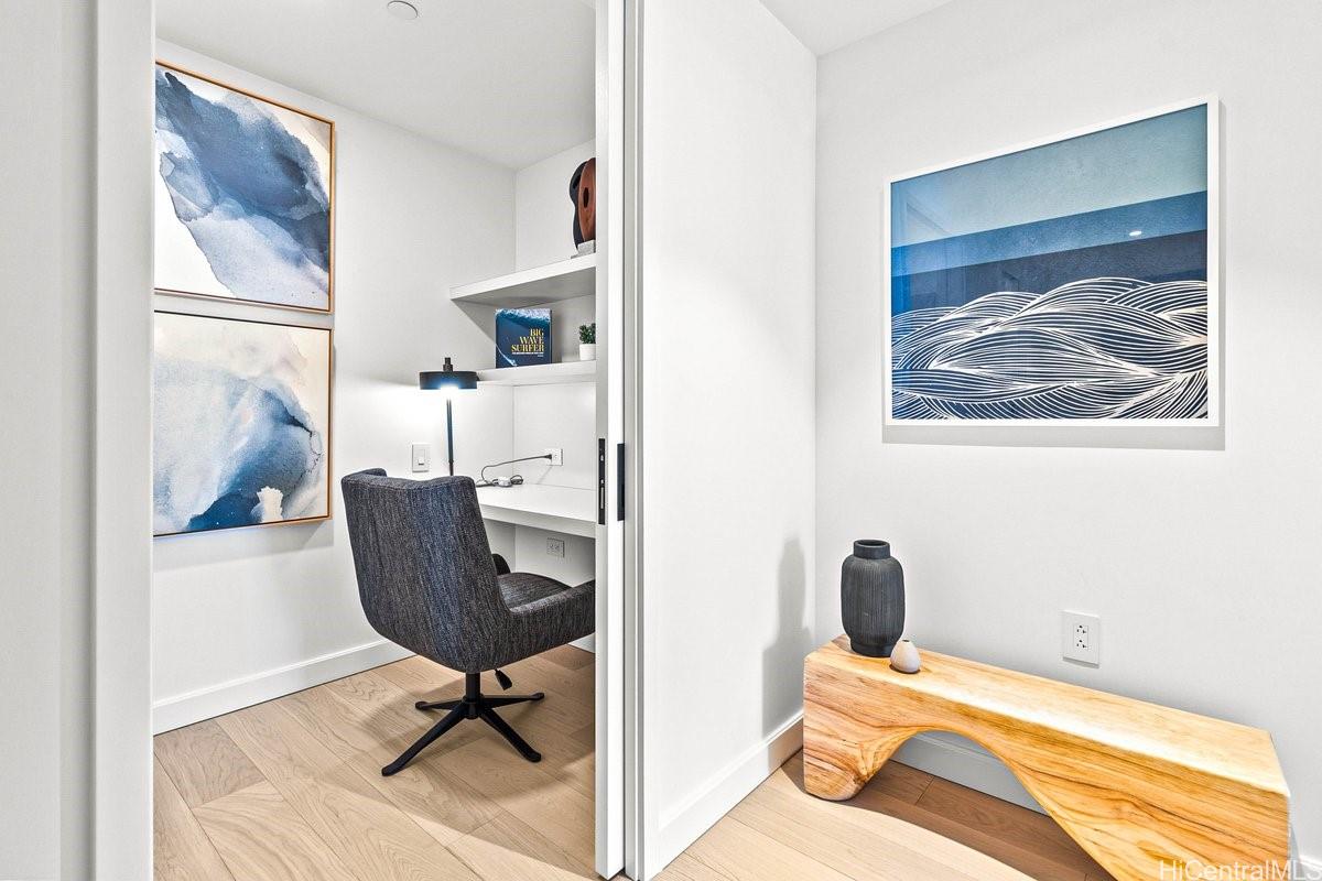 Victoria Place condo # 2200, Honolulu, Hawaii - photo 4 of 25