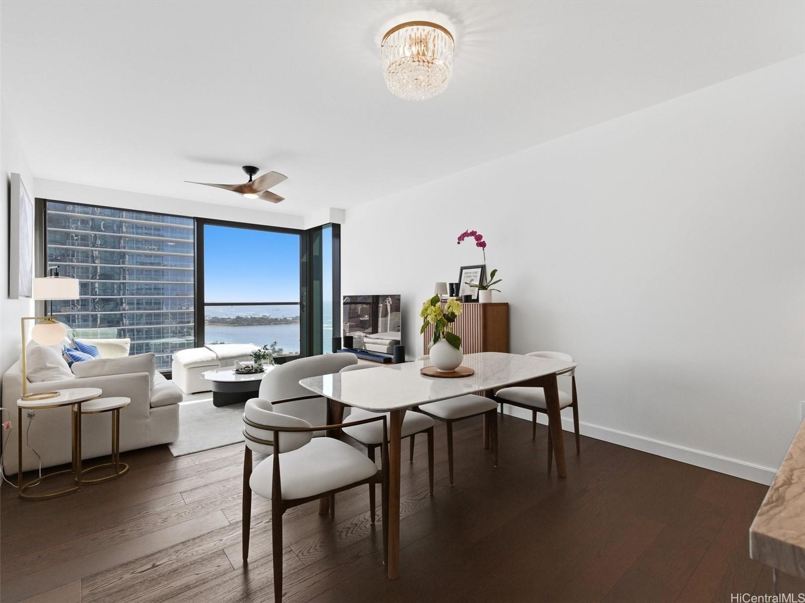 Victoria Place condo # 2506, Honolulu, Hawaii - photo 4 of 25