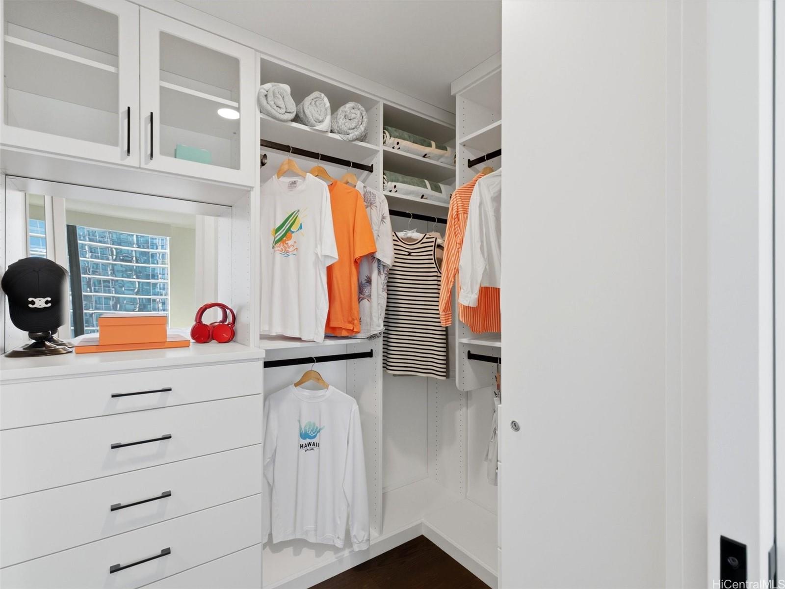 Victoria Place condo # 2506, Honolulu, Hawaii - photo 9 of 25