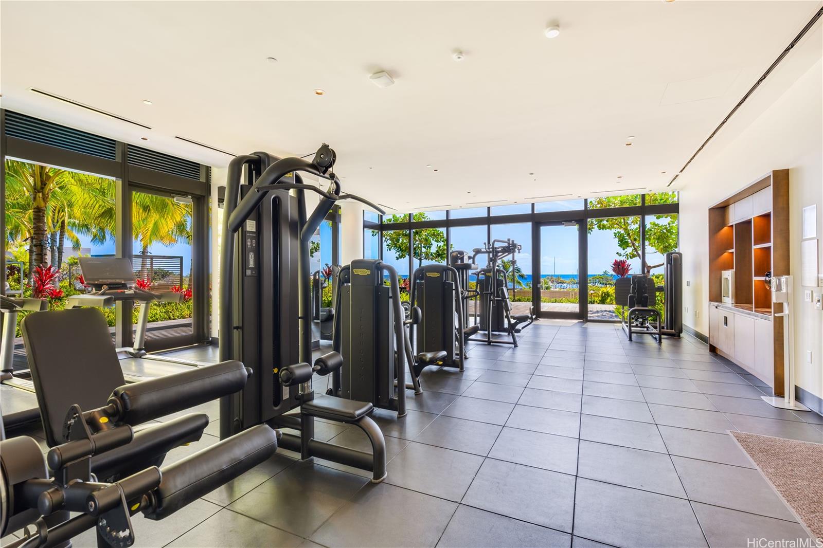 Victoria Place condo # 2700, Honolulu, Hawaii - photo 23 of 25