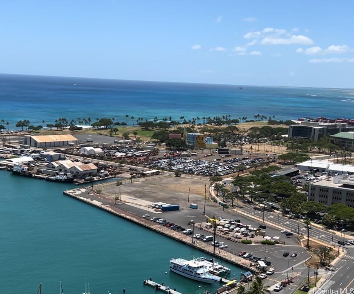 Victoria Place condo # 2807, Honolulu, Hawaii - photo 2 of 18