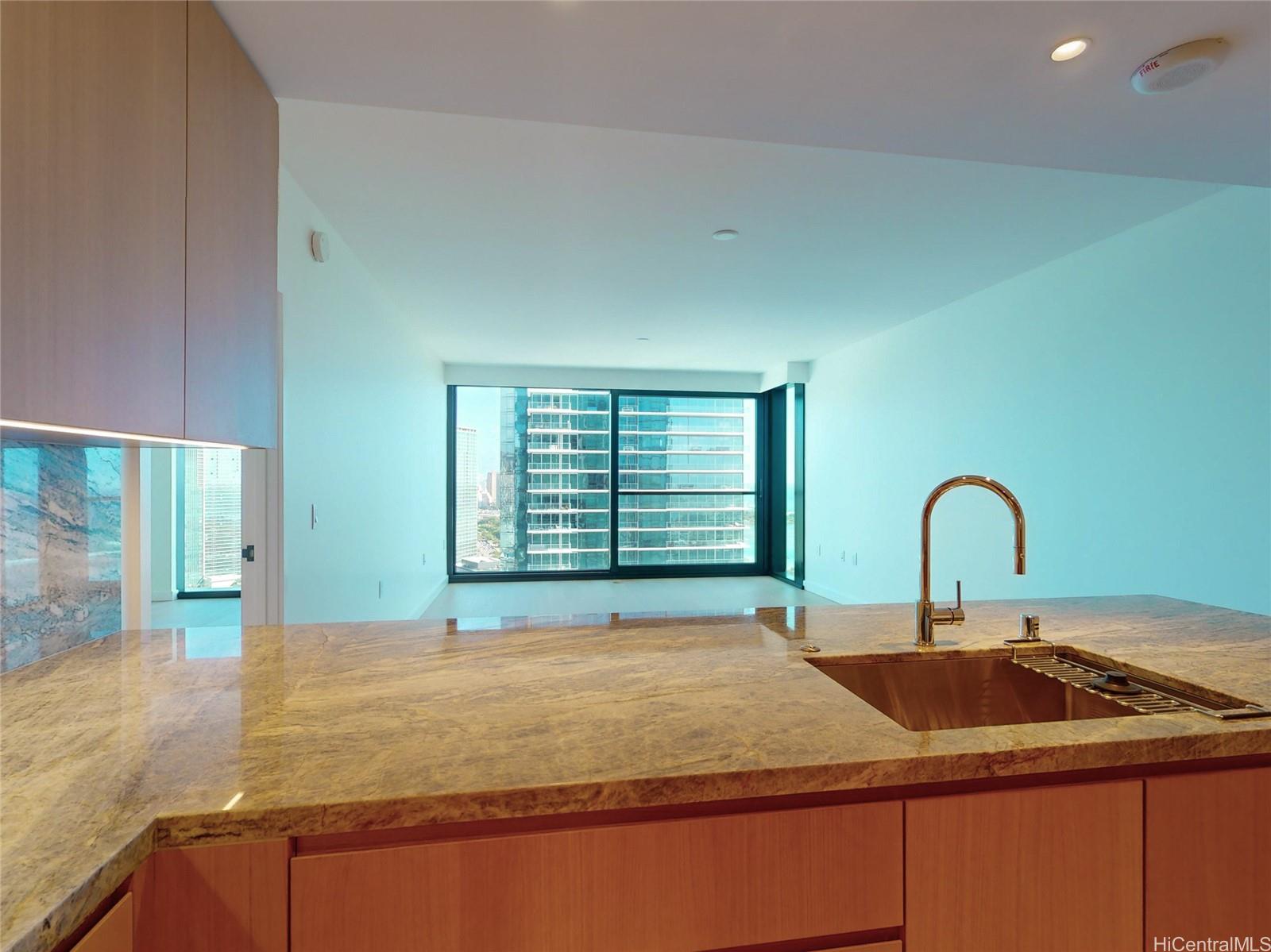 Victoria Place condo # 2810, Honolulu, Hawaii - photo 4 of 25