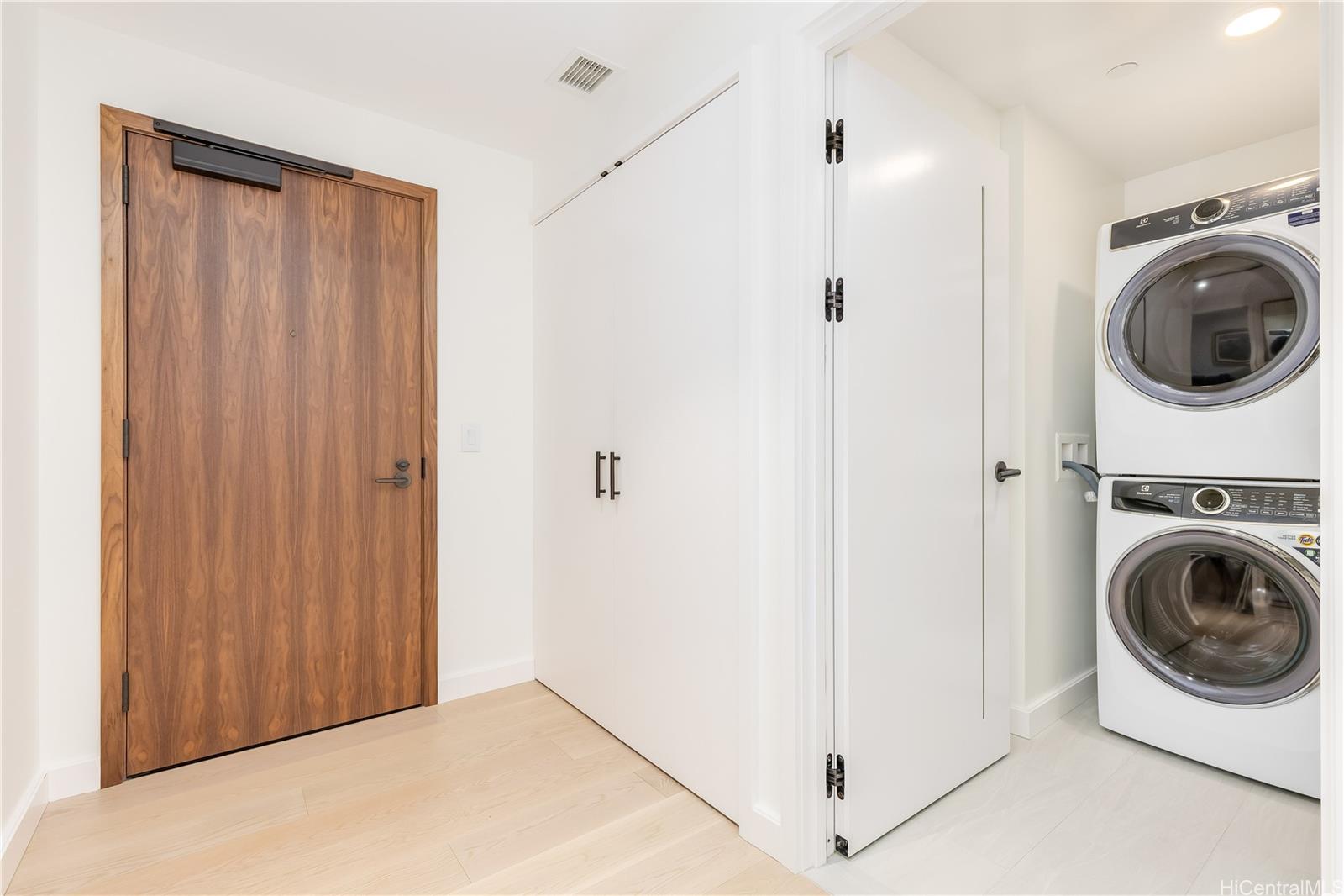 Victoria Place condo # 2908, Honolulu, Hawaii - photo 15 of 22