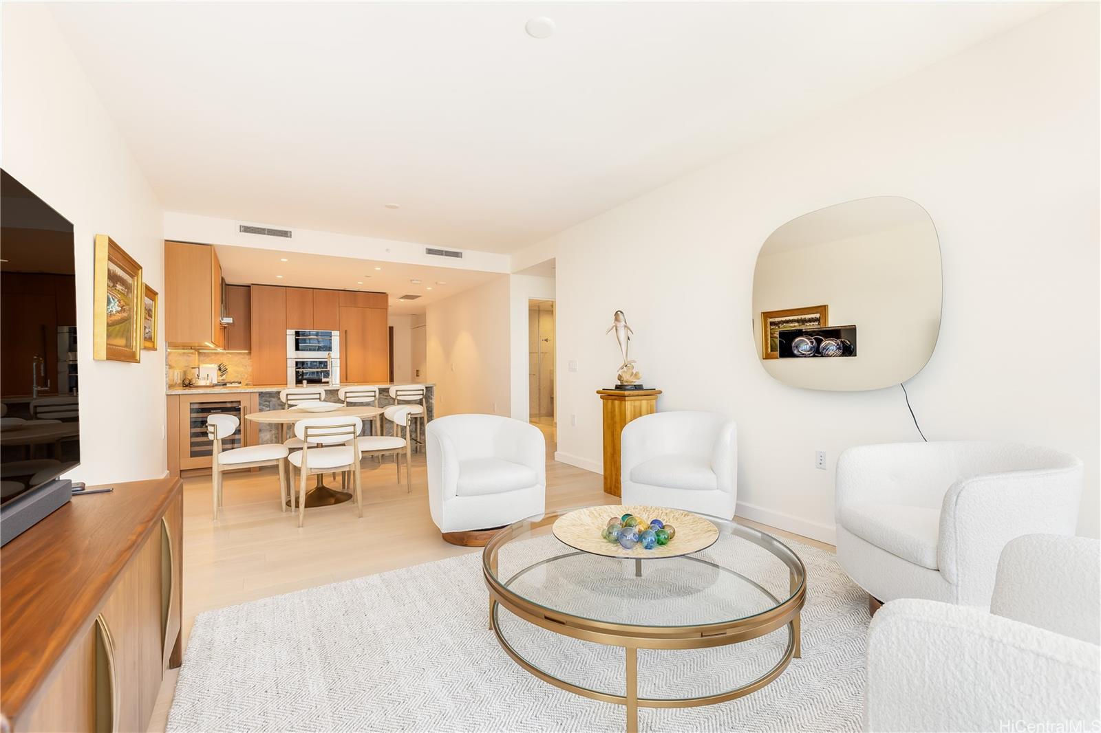 Victoria Place condo # 2908, Honolulu, Hawaii - photo 4 of 22