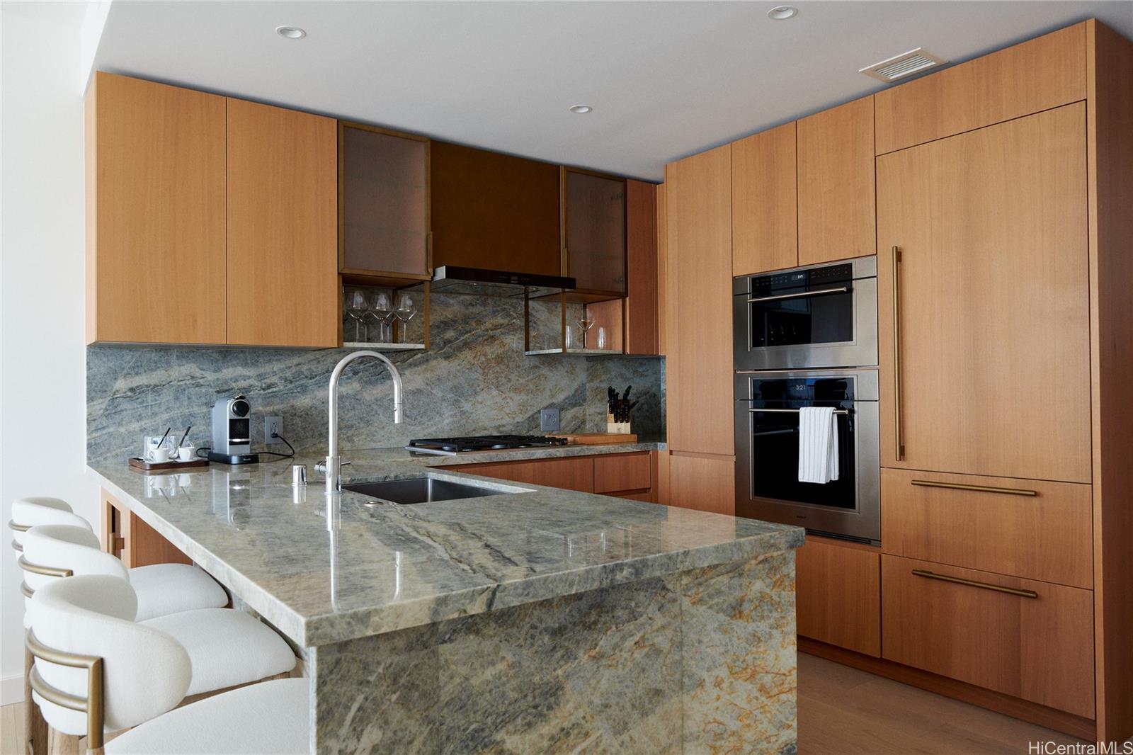 Victoria Place condo # 2908, Honolulu, Hawaii - photo 6 of 19