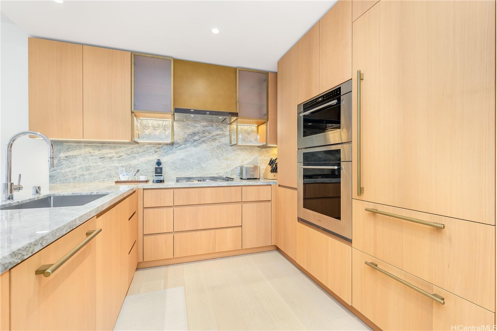 Victoria Place condo # 2908, Honolulu, Hawaii - photo 7 of 22