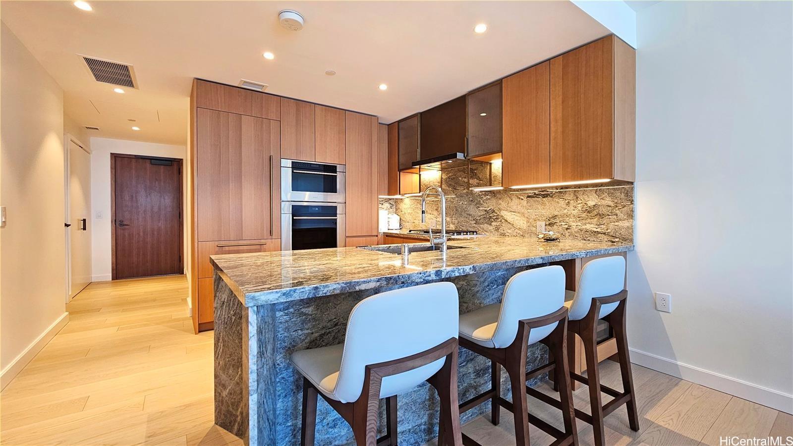 1100 Ala Moana Blvd Honolulu - Rental - photo 6 of 25