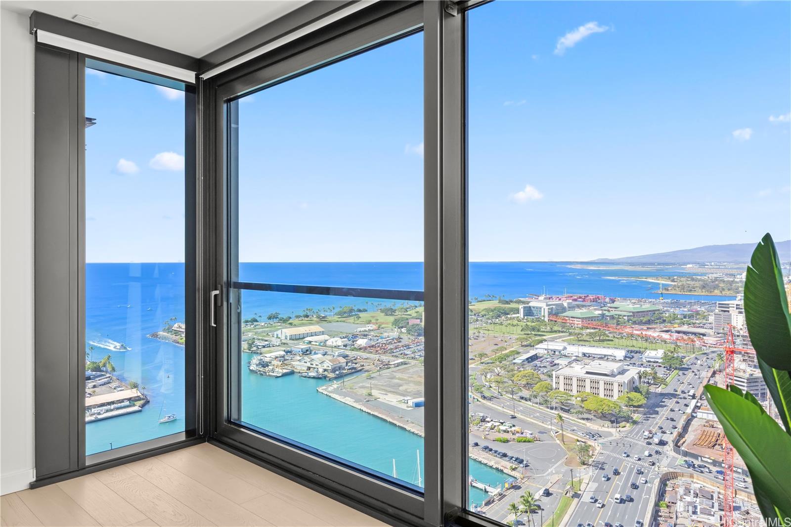 Victoria Place condo # 3303, Honolulu, Hawaii - photo 19 of 24