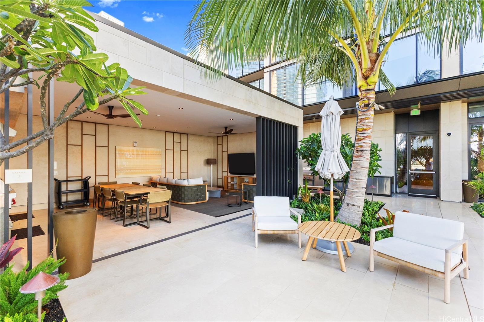 Victoria Place condo # 3303, Honolulu, Hawaii - photo 22 of 24