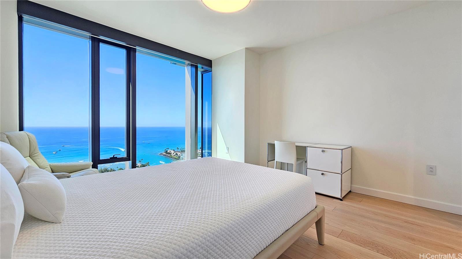 Victoria Place condo # 3601, Honolulu, Hawaii - photo 12 of 25