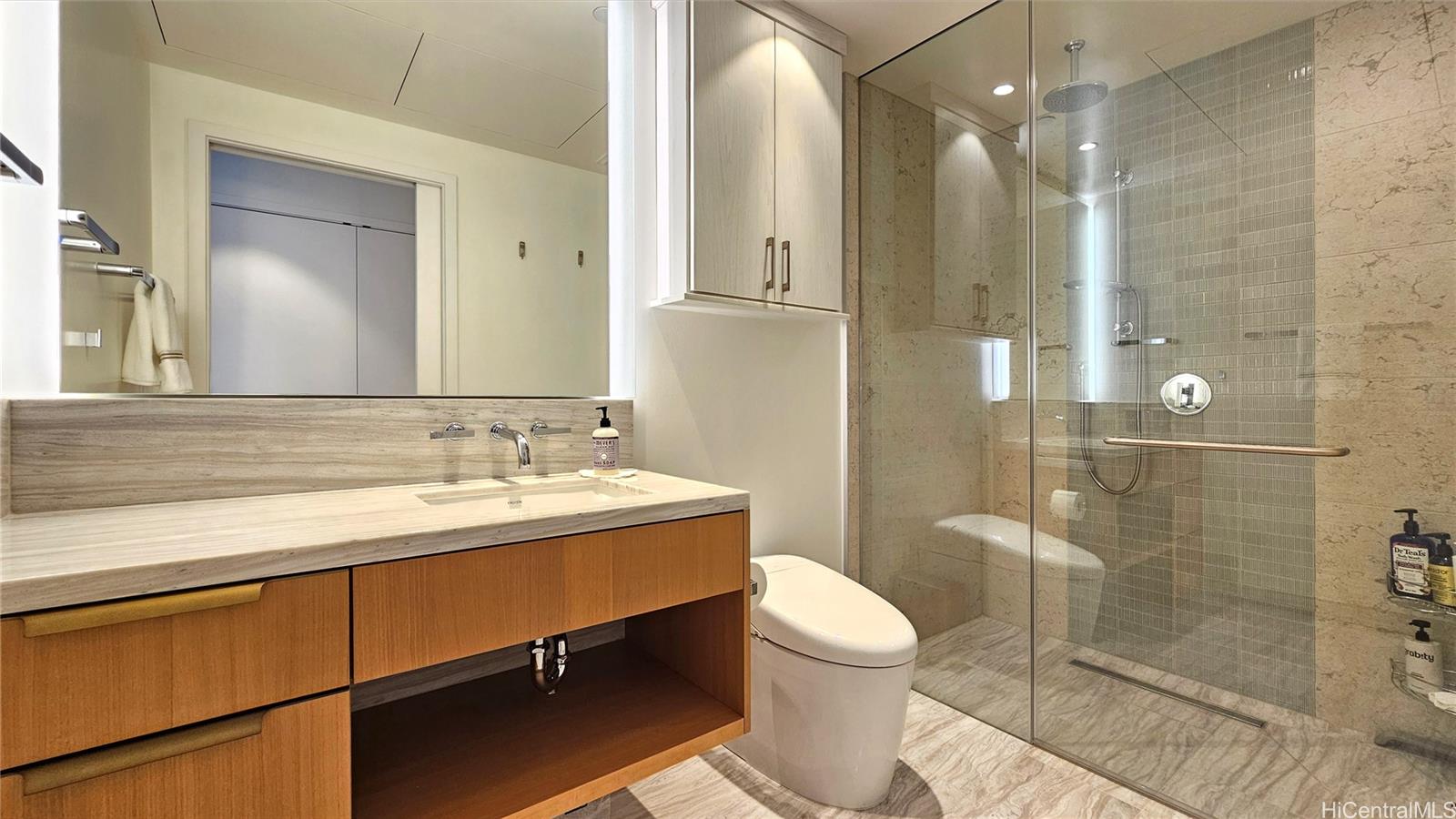 Victoria Place condo # 3601, Honolulu, Hawaii - photo 17 of 25