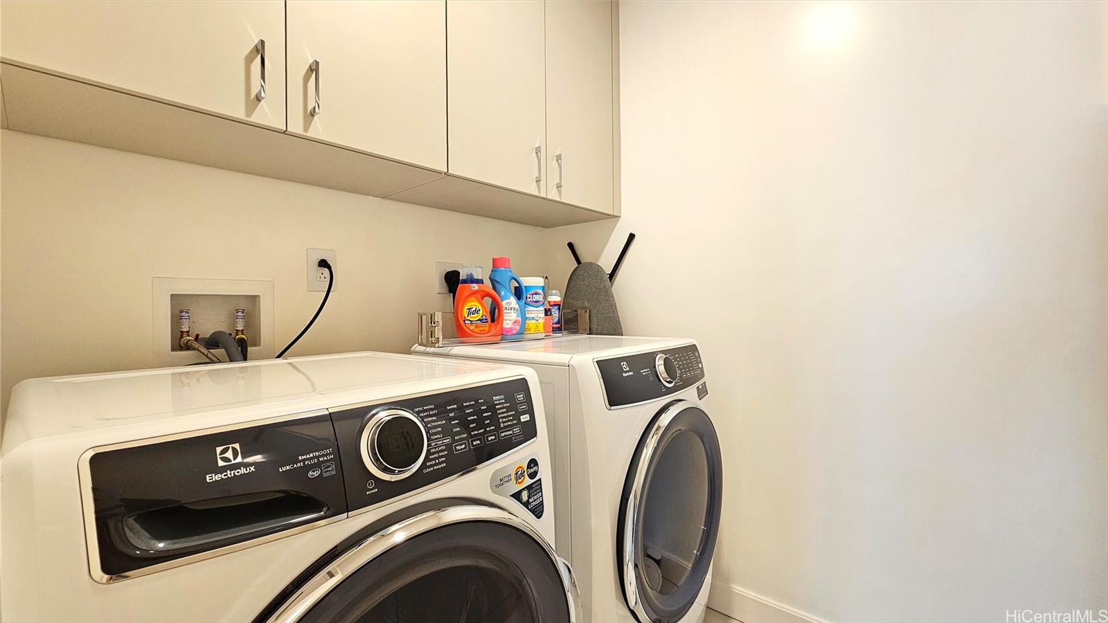 Victoria Place condo # 3601, Honolulu, Hawaii - photo 21 of 25