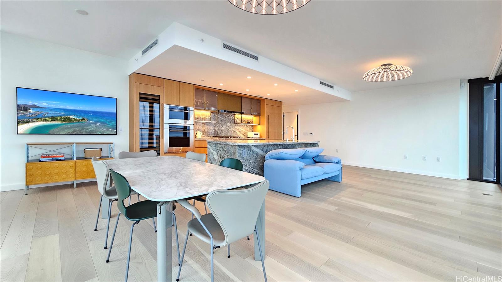 Victoria Place condo # 3601, Honolulu, Hawaii - photo 8 of 25