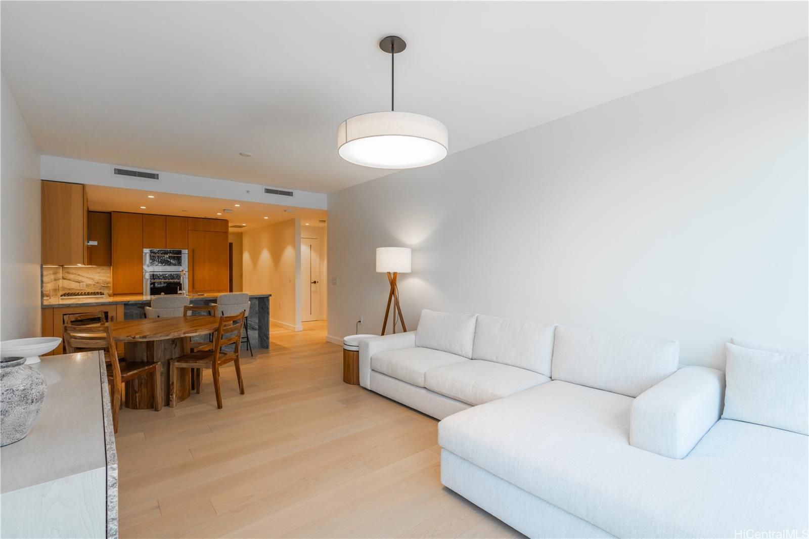 1100 Ala Moana Blvd Honolulu - Rental - photo 4 of 15