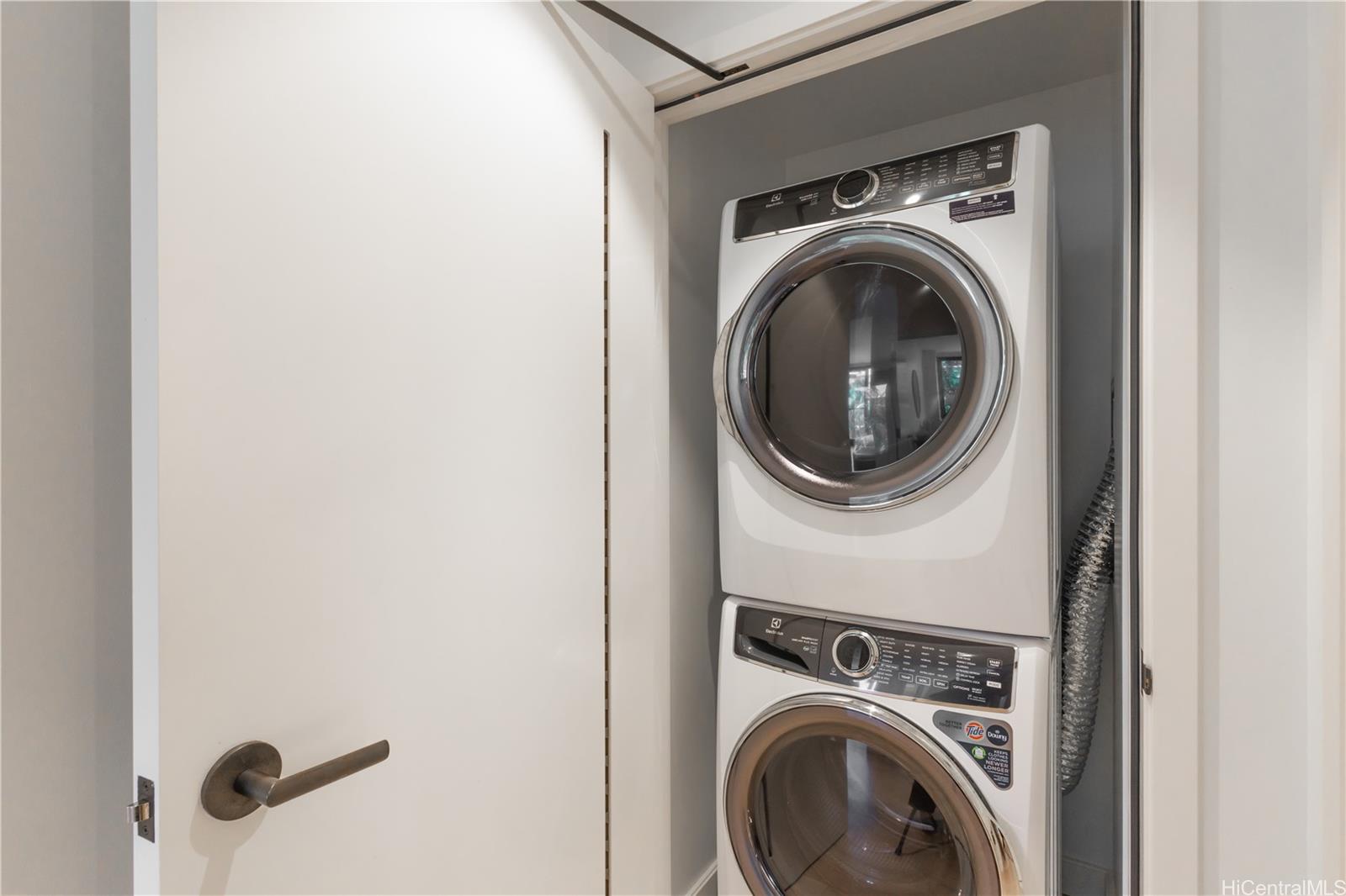 1100 Ala Moana Blvd Honolulu - Rental - photo 10 of 15