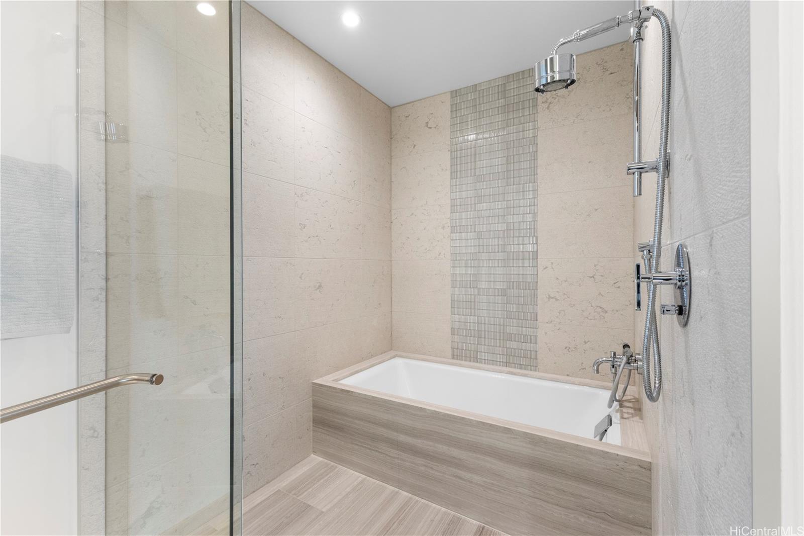 1100 Ala Moana Blvd Honolulu - Rental - photo 12 of 24