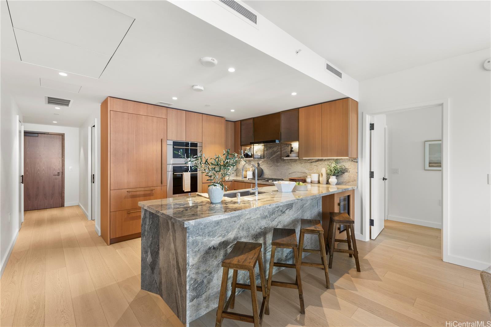 1100 Ala Moana Blvd Honolulu - Rental - photo 5 of 24