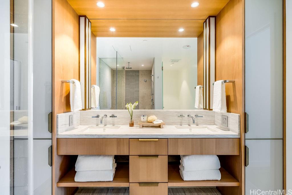 Victoria Place condo # 700, Honolulu, Hawaii - photo 13 of 25