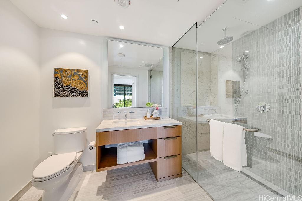 Victoria Place condo # 700, Honolulu, Hawaii - photo 16 of 25