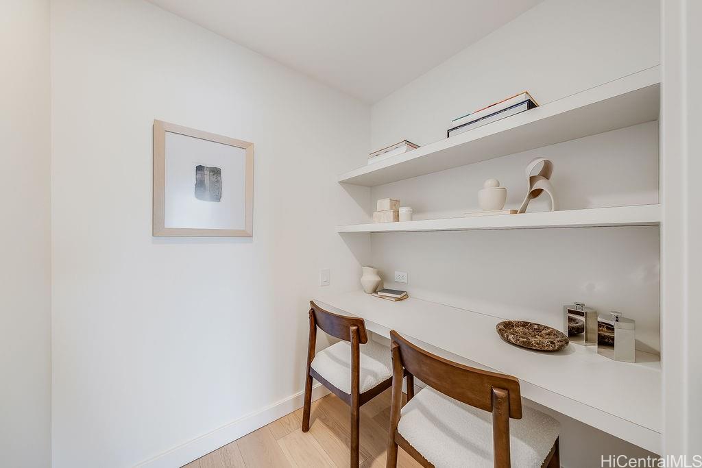 Victoria Place condo # 700, Honolulu, Hawaii - photo 18 of 25