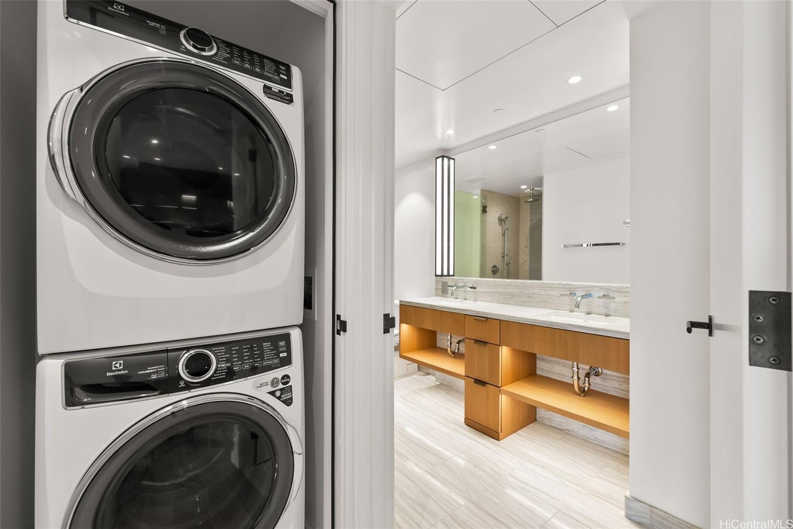 Victoria Place condo # 705, Honolulu, Hawaii - photo 12 of 25