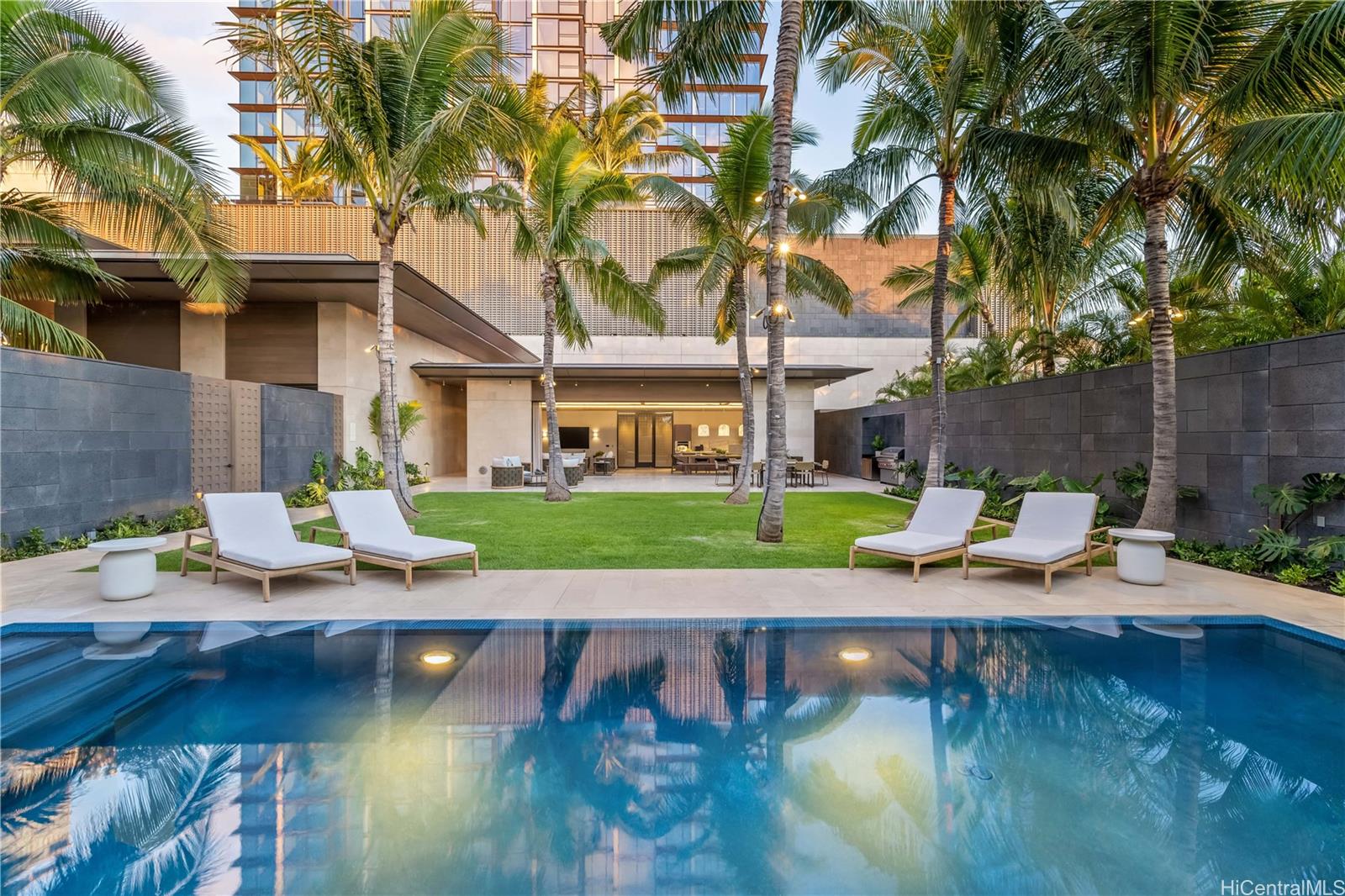 Victoria Place condo # 705, Honolulu, Hawaii - photo 16 of 25