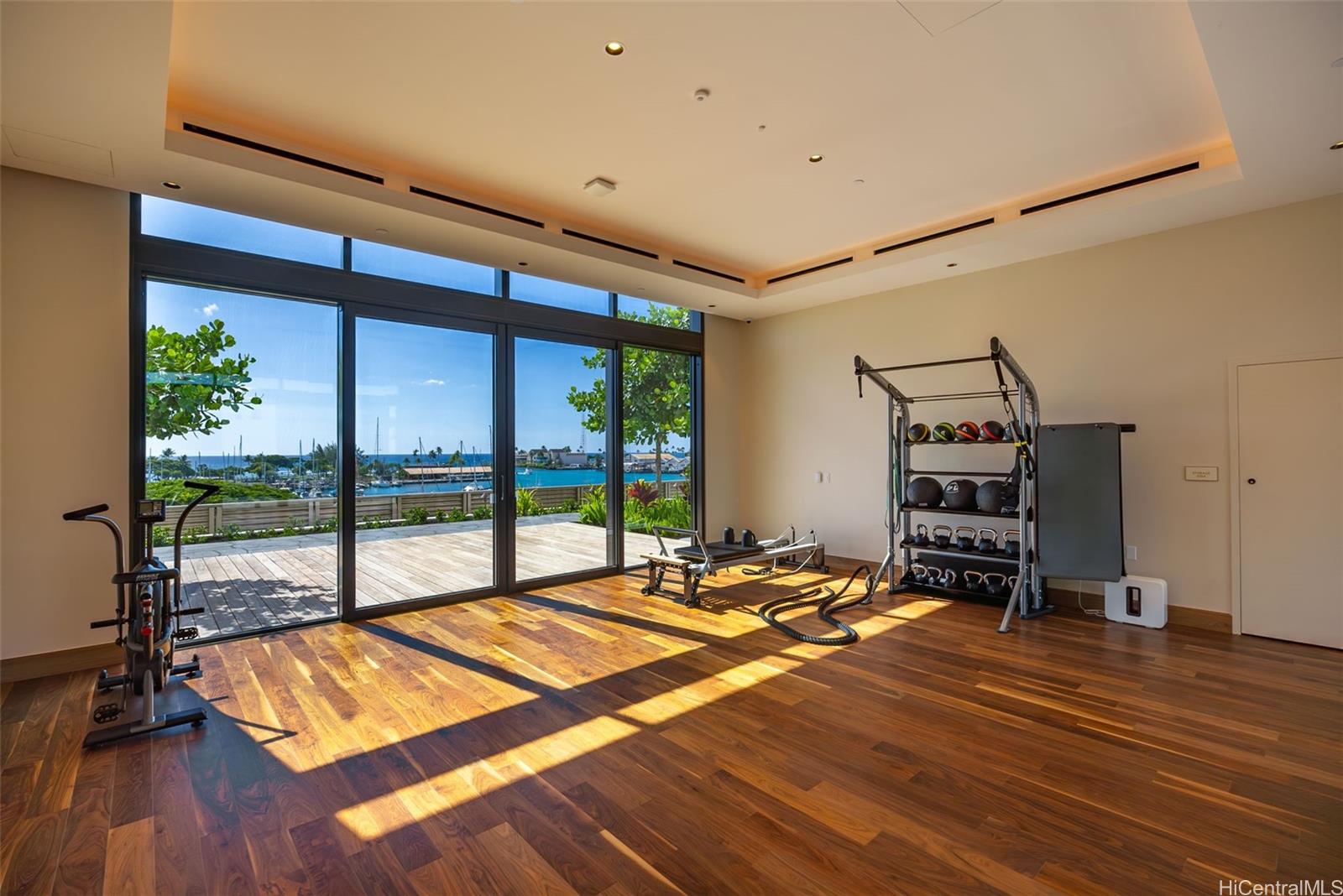 Victoria Place condo # 705, Honolulu, Hawaii - photo 21 of 25