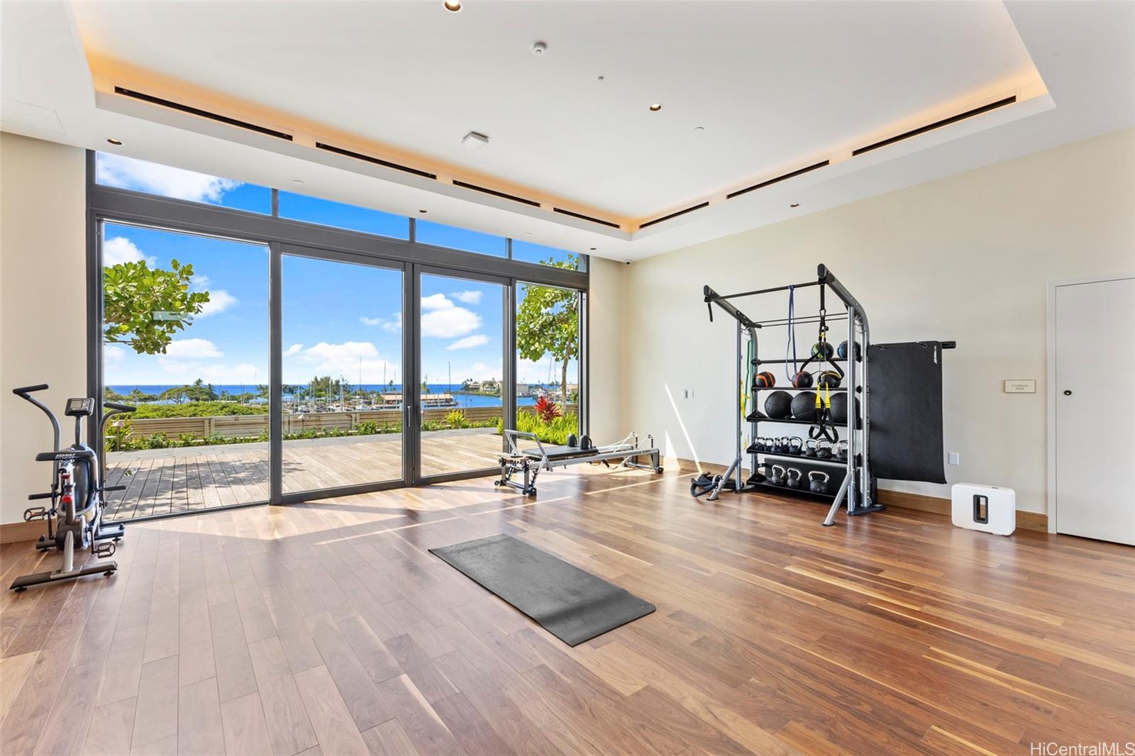 Victoria Place condo # 706, Honolulu, Hawaii - photo 19 of 23