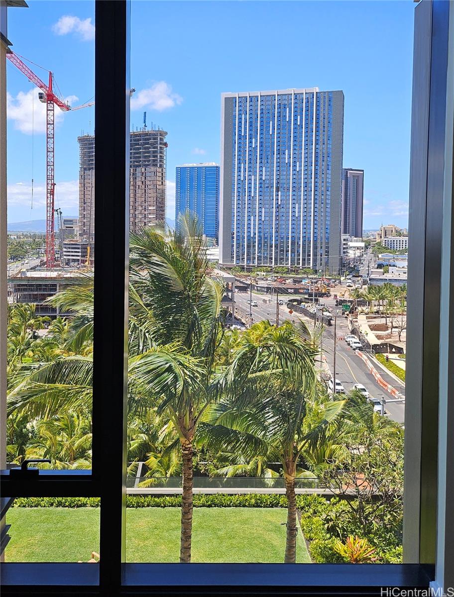 Victoria Place condo # 805, Honolulu, Hawaii - photo 13 of 14