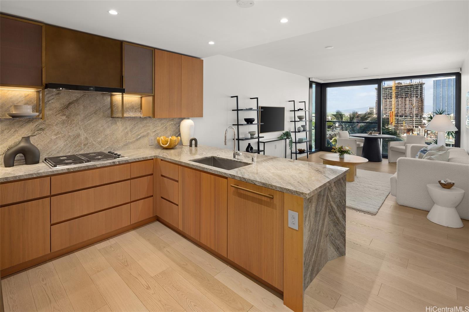 Victoria Place condo # 807, Honolulu, Hawaii - photo 6 of 19