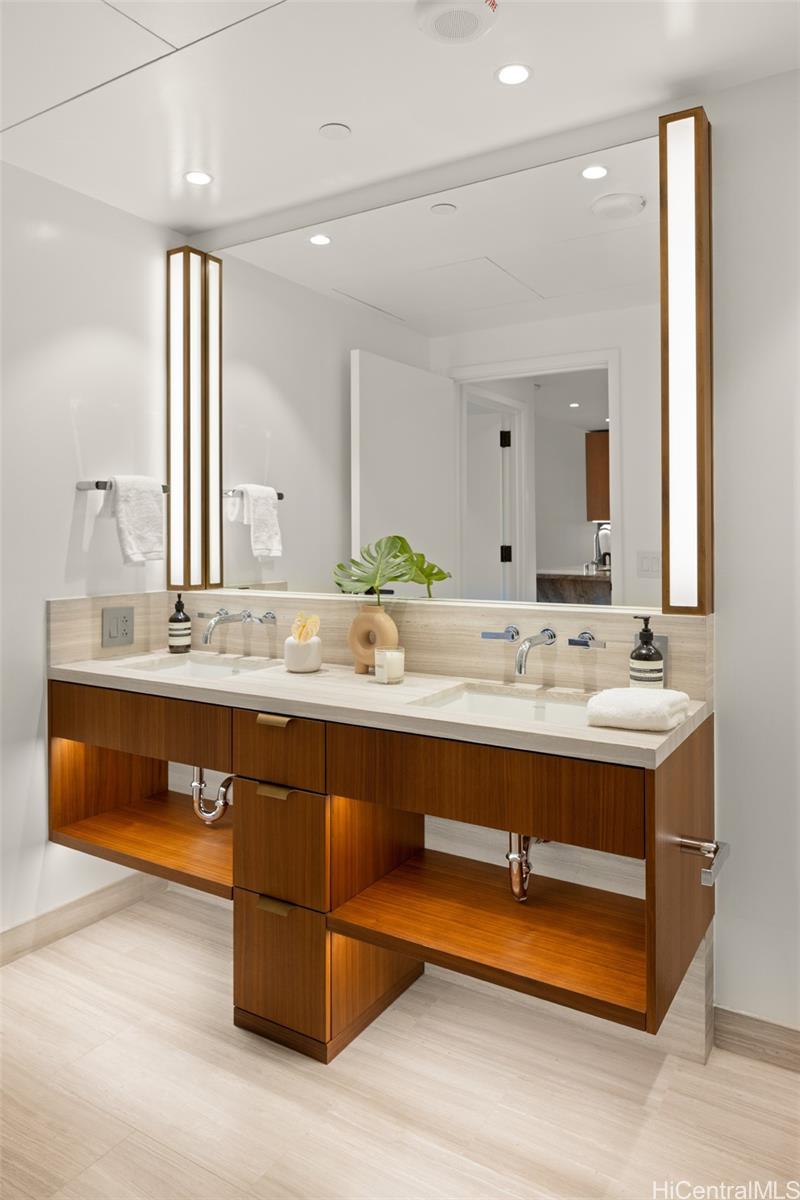 Victoria Place condo # 807, Honolulu, Hawaii - photo 10 of 19