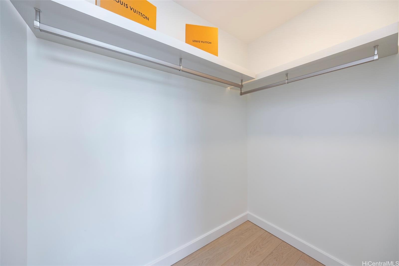 Victoria Place condo # 903, Honolulu, Hawaii - photo 16 of 25