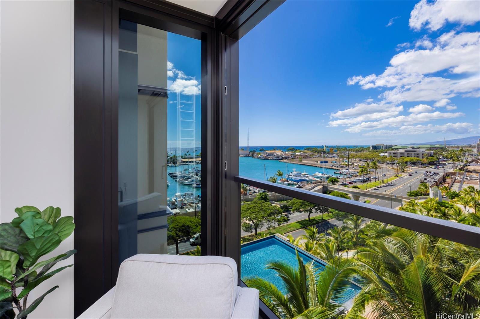 Victoria Place condo # 903, Honolulu, Hawaii - photo 3 of 25