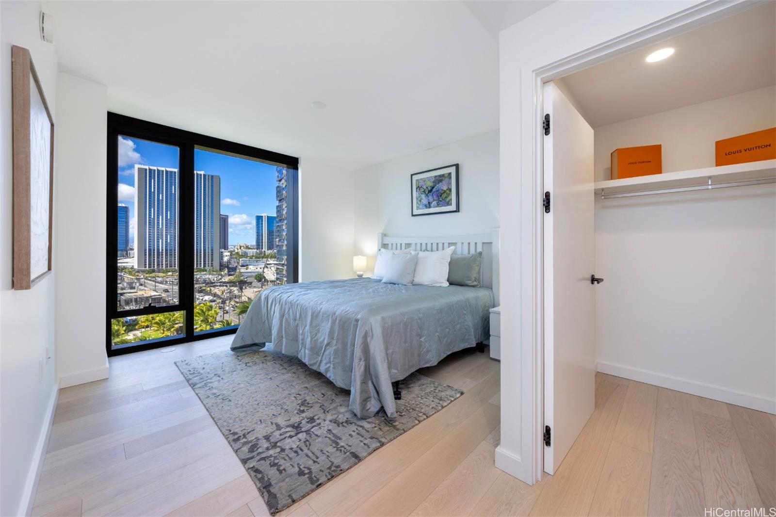 Victoria Place condo # 903, Honolulu, Hawaii - photo 9 of 25