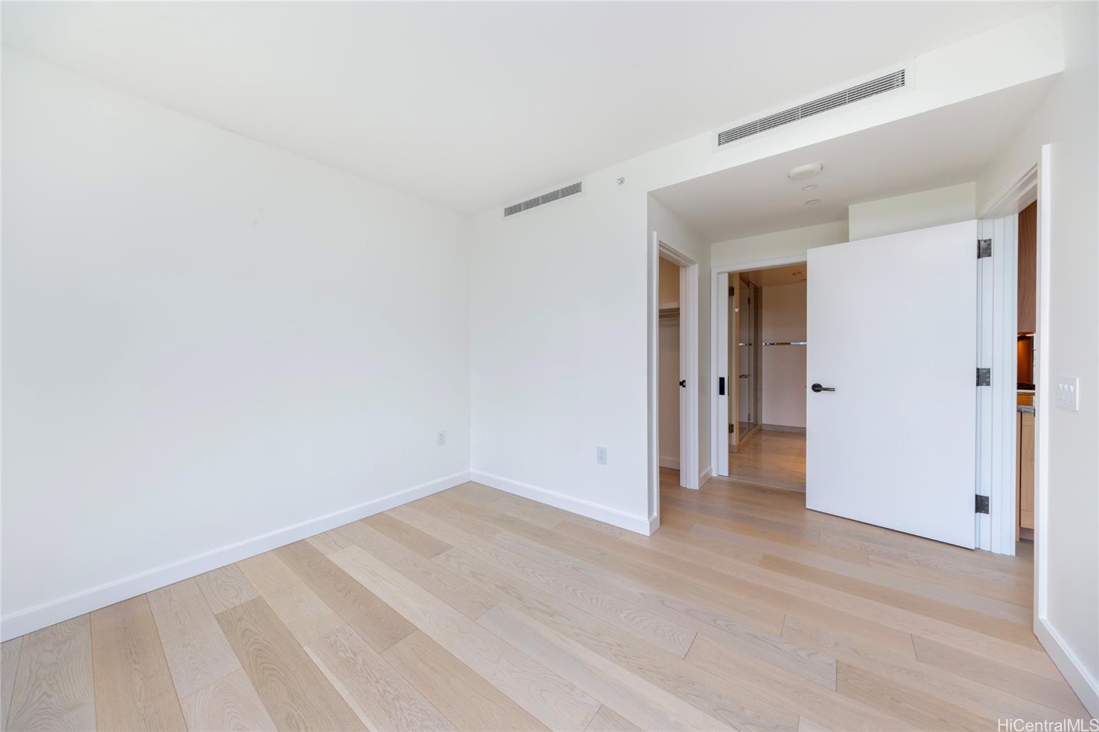 1100 Ala Moana Blvd Honolulu - Rental - photo 12 of 21