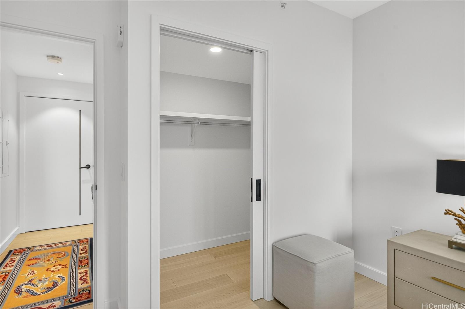 Victoria Place condo # 906, Honolulu, Hawaii - photo 14 of 25