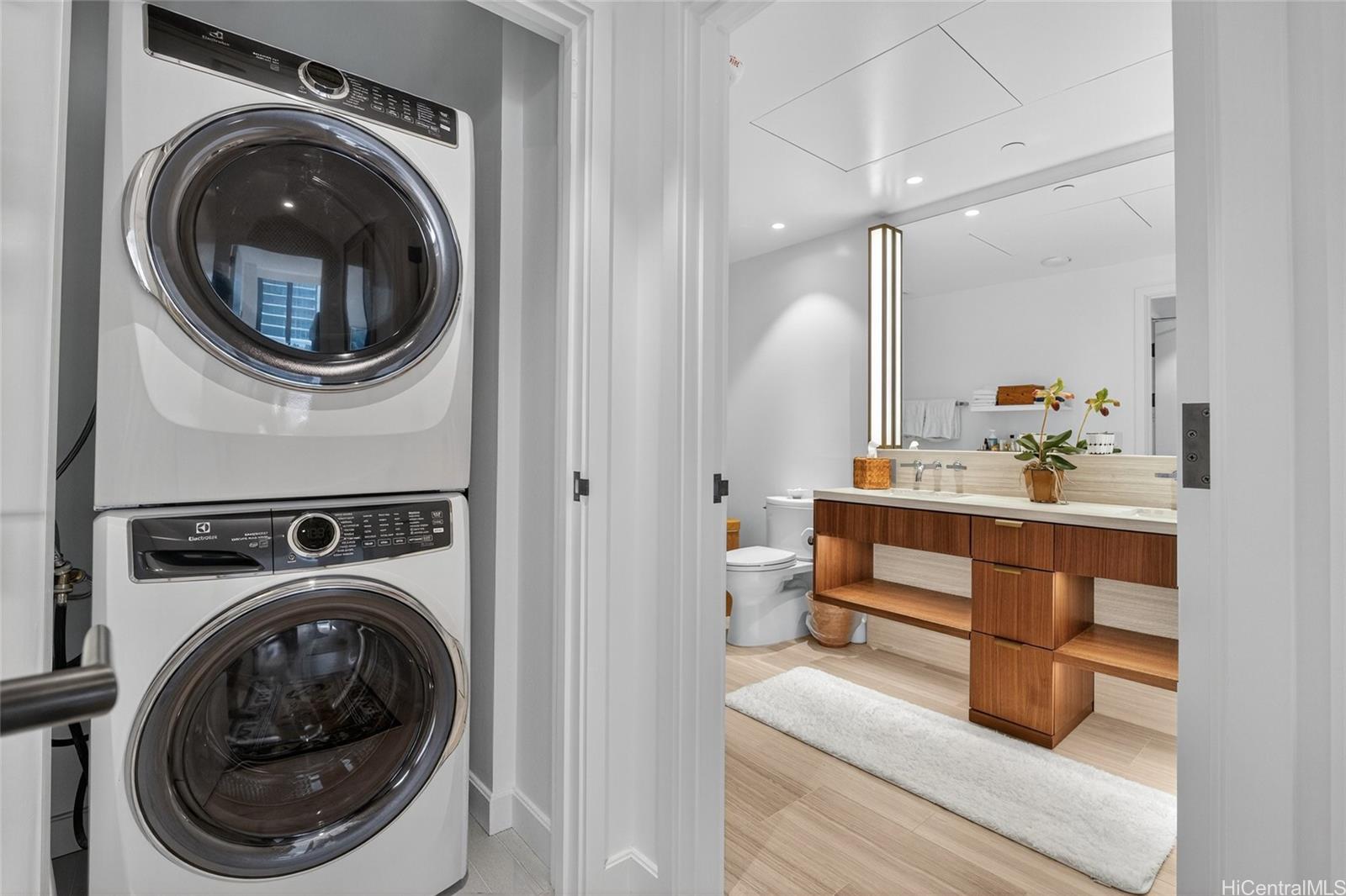 Victoria Place condo # 906, Honolulu, Hawaii - photo 16 of 25