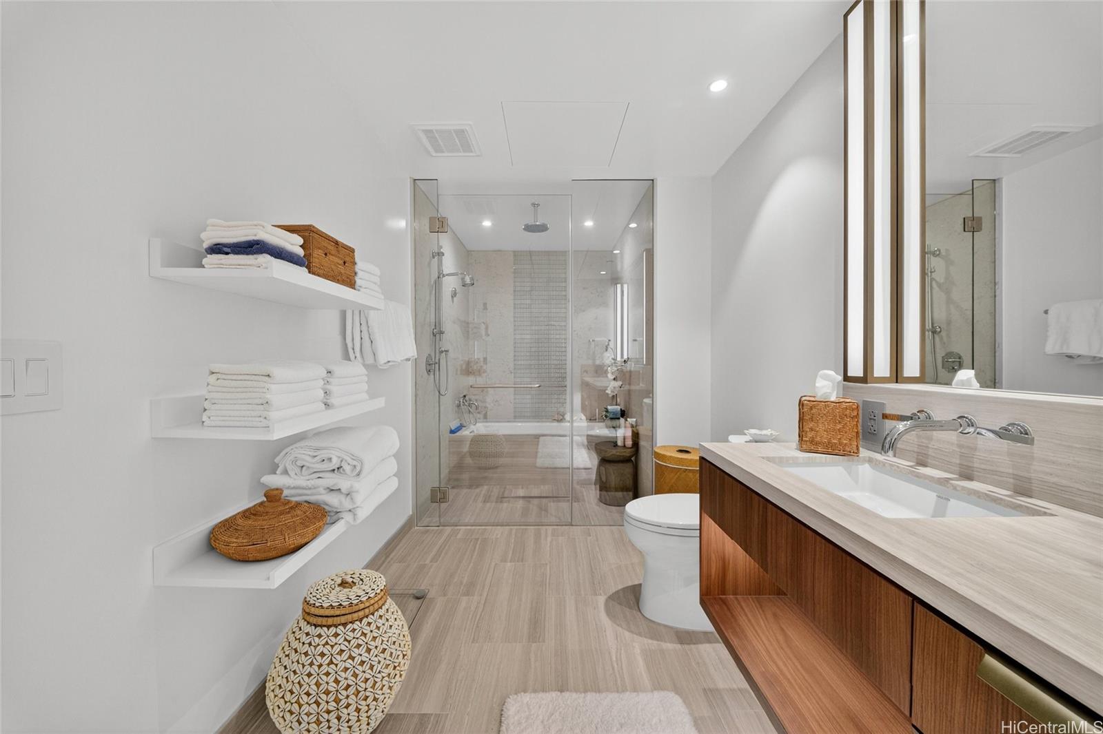 Victoria Place condo # 906, Honolulu, Hawaii - photo 18 of 25