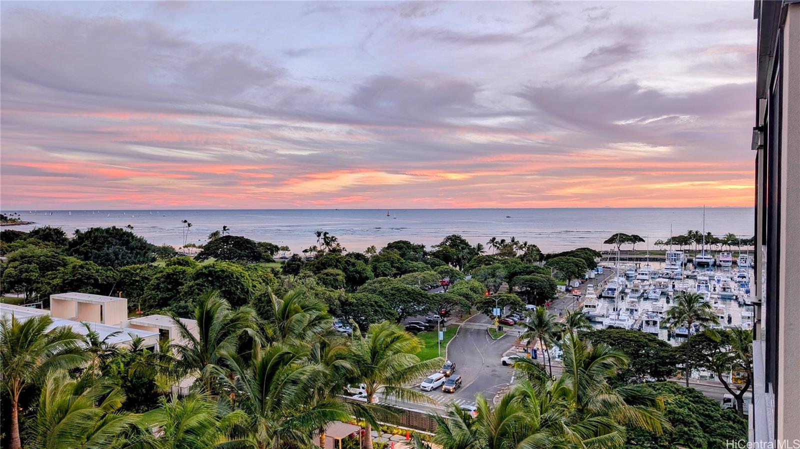 Victoria Place condo # 906, Honolulu, Hawaii - photo 3 of 14