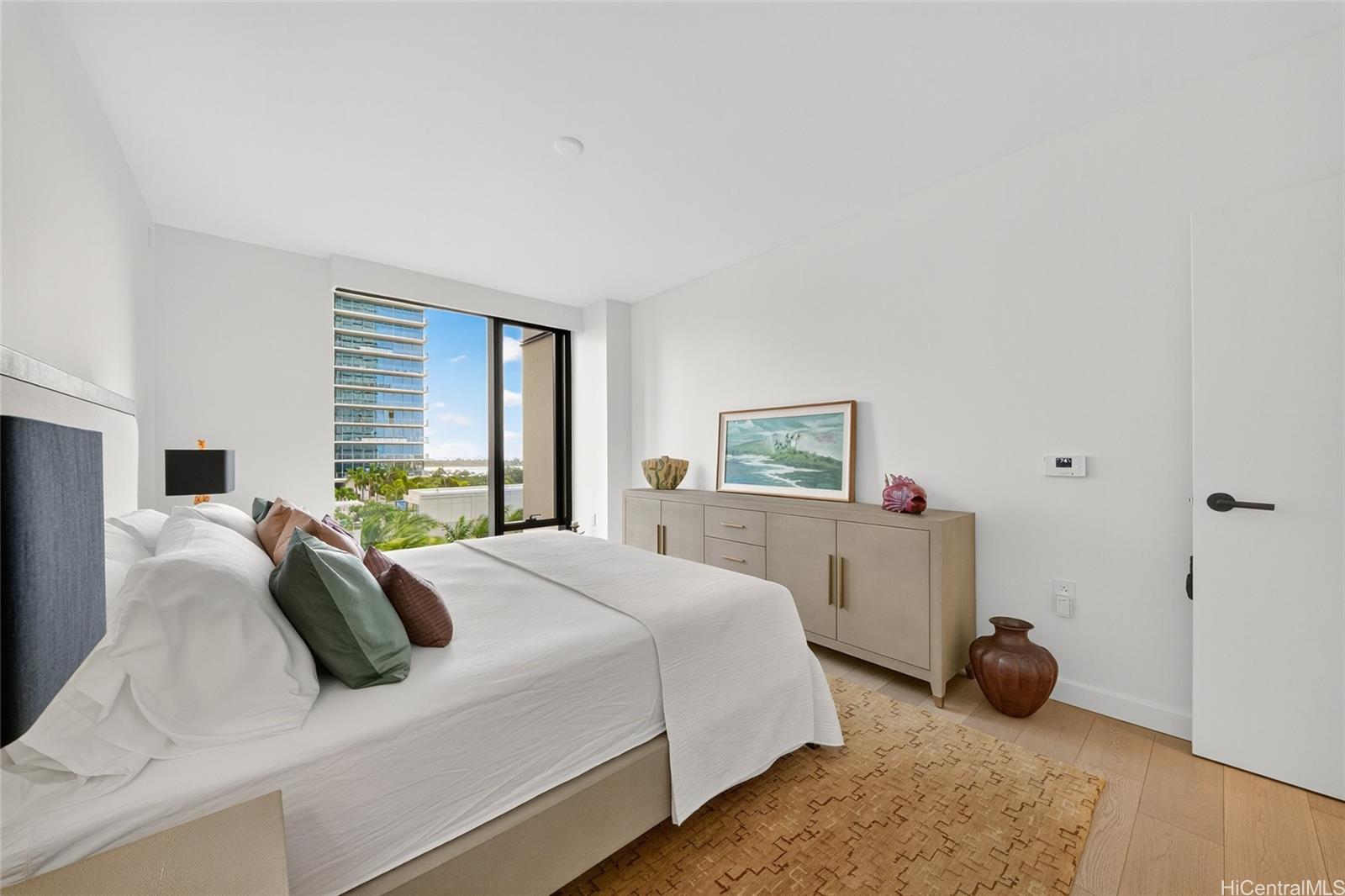 Victoria Place condo # 906, Honolulu, Hawaii - photo 12 of 25