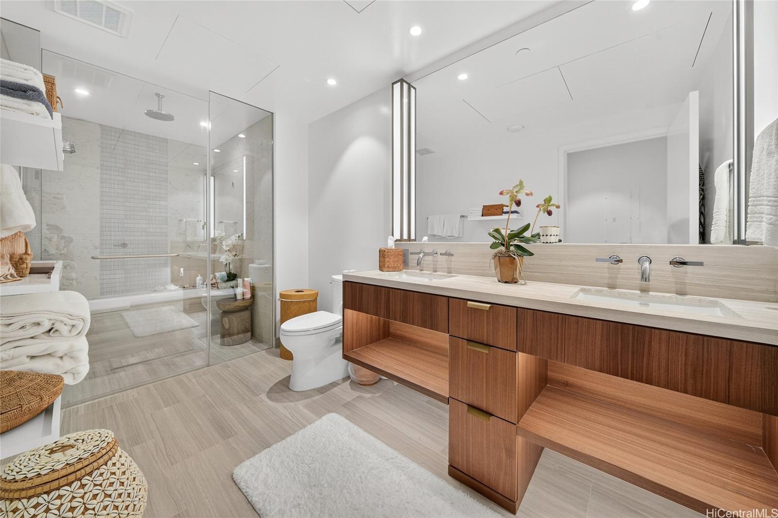 Victoria Place condo # 906, Honolulu, Hawaii - photo 17 of 25