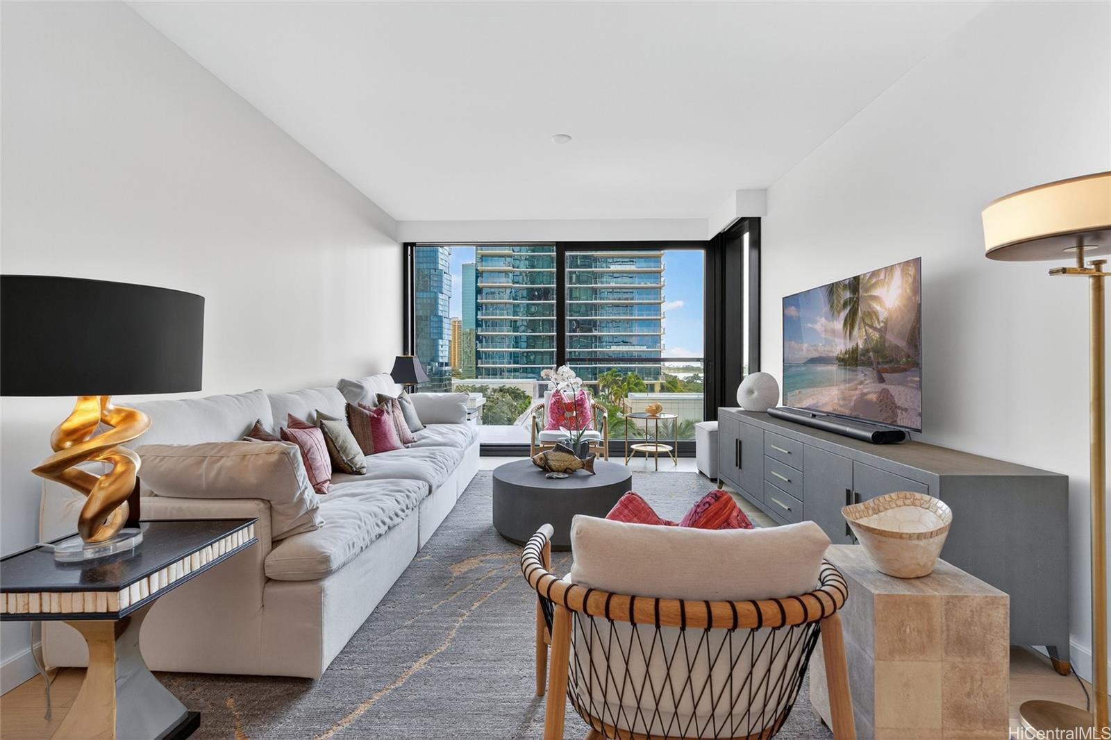 Victoria Place condo # 906, Honolulu, Hawaii - photo 5 of 25