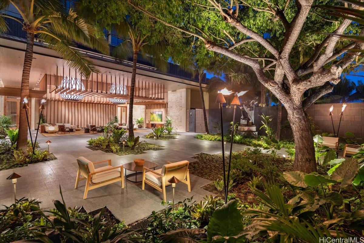 Victoria Place condo # GPH 4006, Honolulu, Hawaii - photo 4 of 21