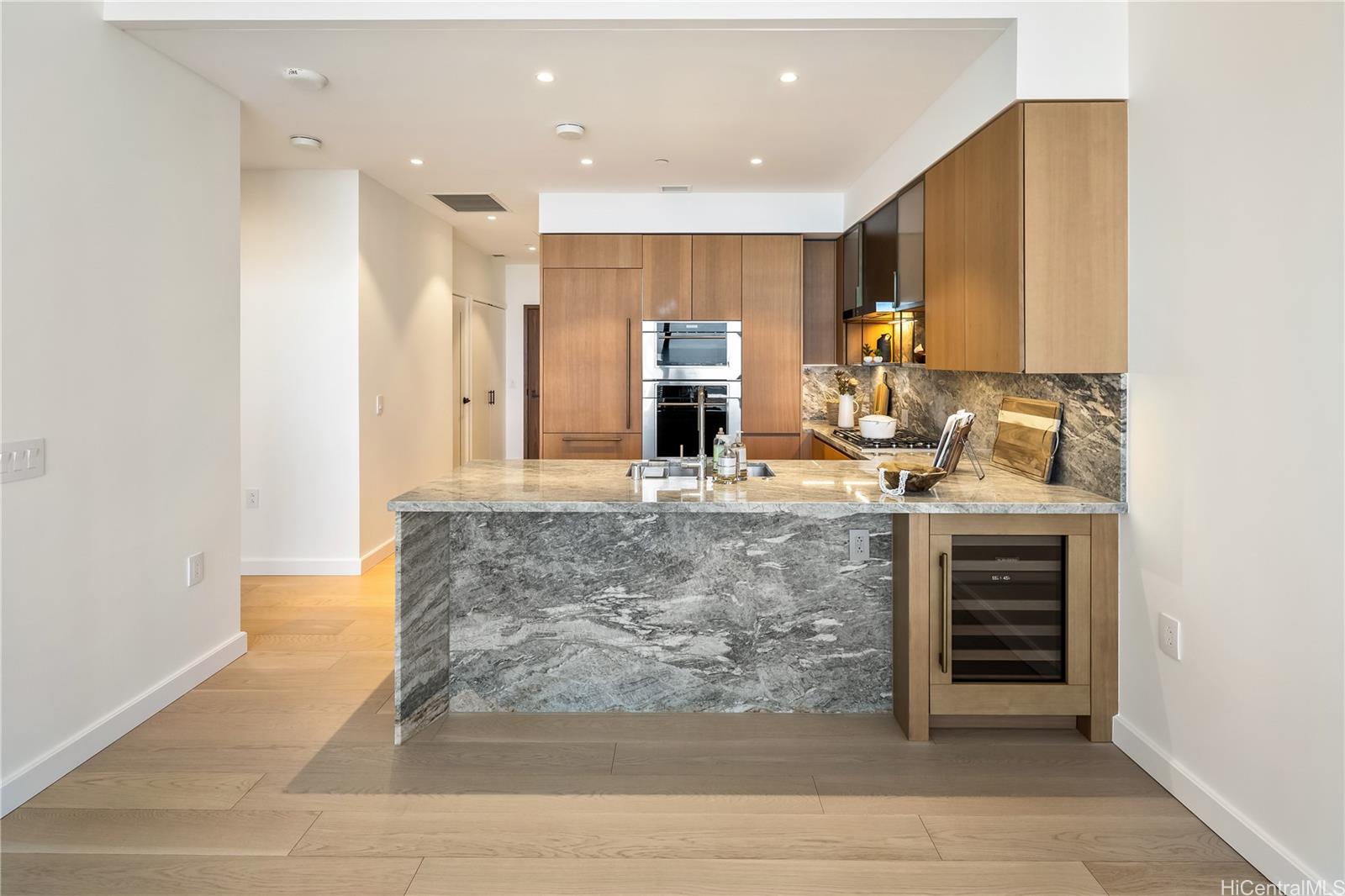 Victoria Place condo # GPH 4007, Honolulu, Hawaii - photo 9 of 25