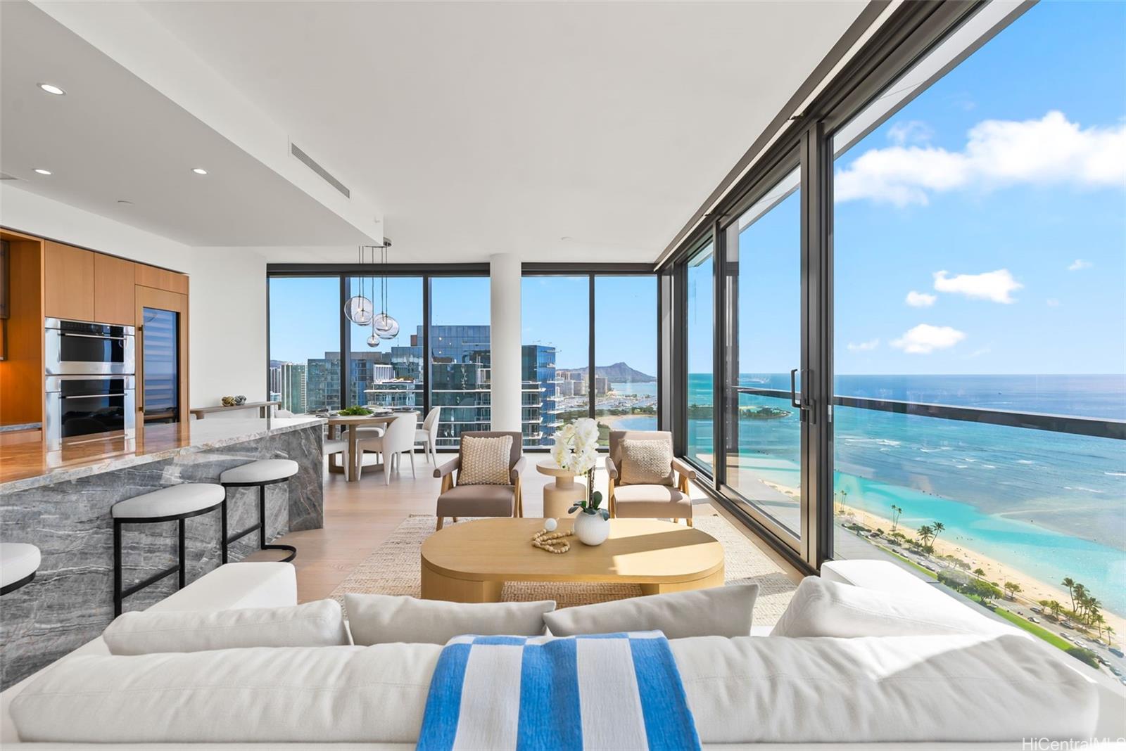 Victoria Place condo # PH 3900, Honolulu, Hawaii - photo 3 of 25