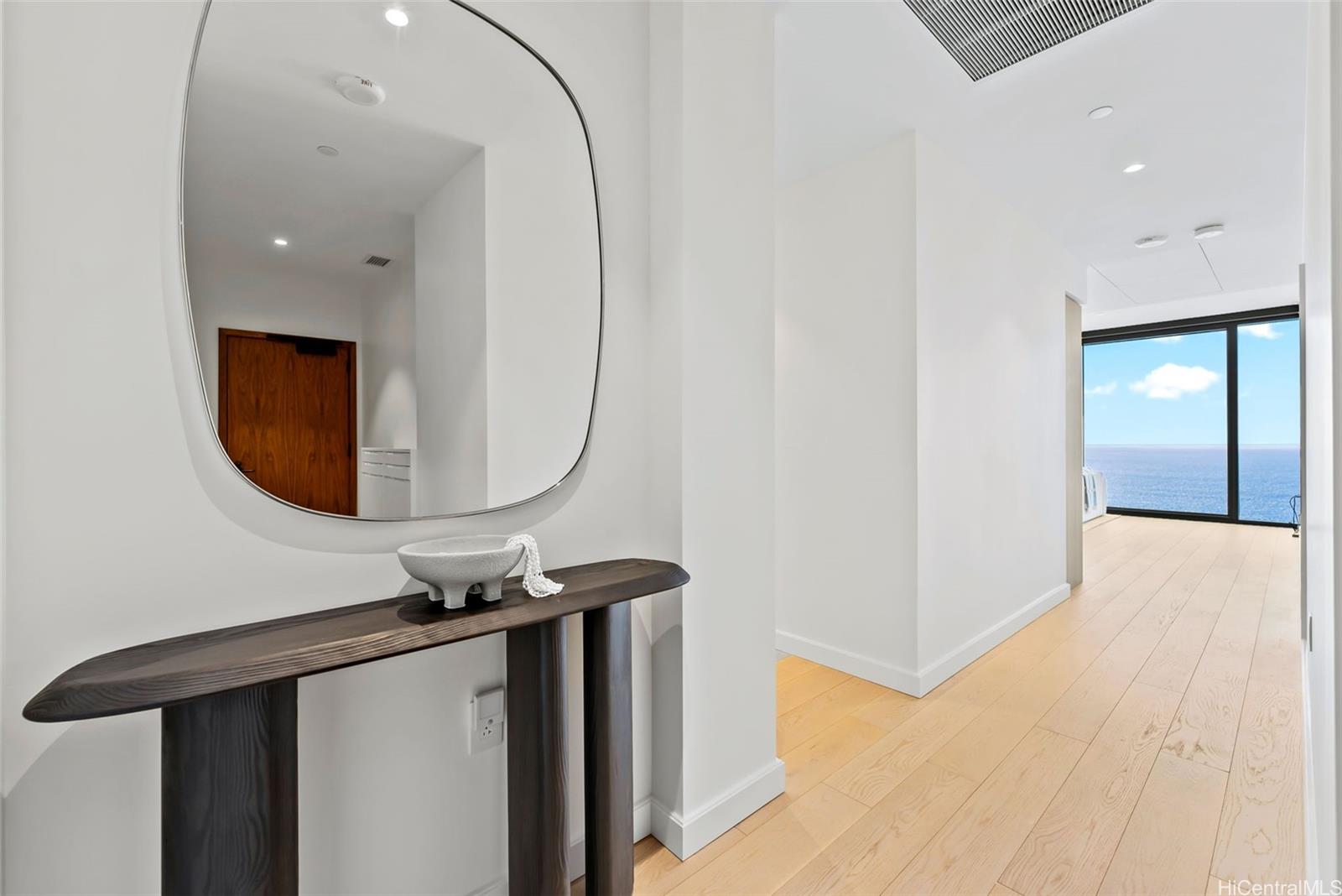 Victoria Place condo # PH 3900, Honolulu, Hawaii - photo 23 of 25