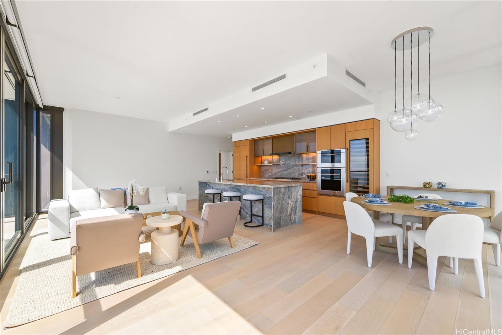 Victoria Place condo # PH 3900, Honolulu, Hawaii - photo 8 of 25