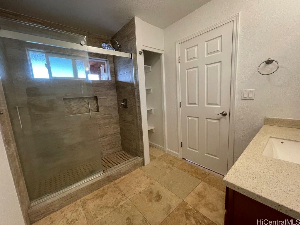 1101 Kaluanui Rd Honolulu - Rental - photo 12 of 17