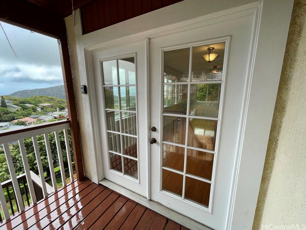 1101 Kaluanui Rd Honolulu - Rental - photo 5 of 17